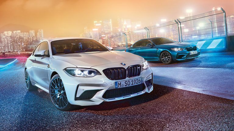 BMW M2 Competition má rekord. Za minútu prasklo laserom 79 balónov