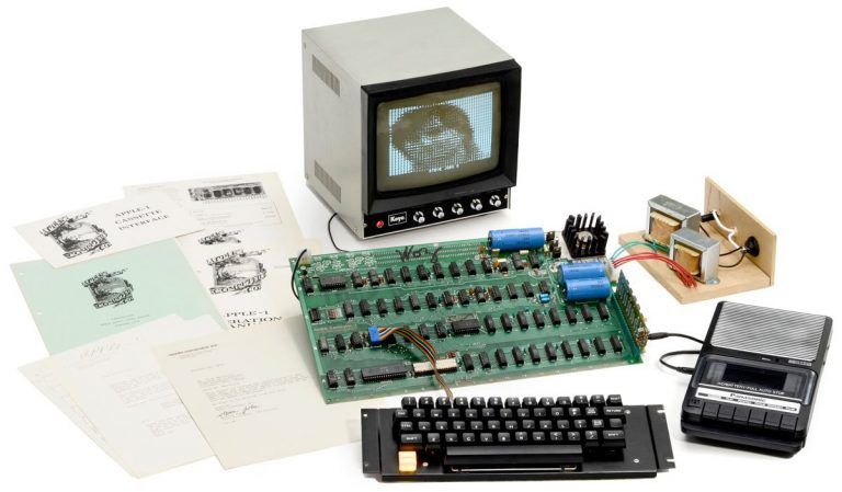 Apple I z roku 1976 je na predaj - Kúpte si funkčný kus histórie - ioty.sk