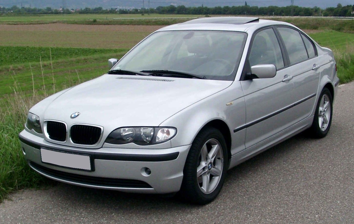 Nové BMW radu 3 odkazuje na slávny model E46, vieme o ňom všetko - ioty.sk