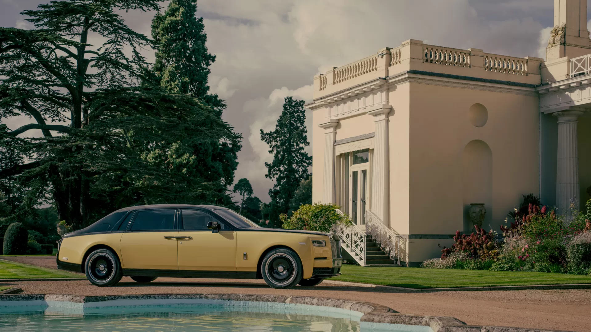 Rolls-Royce Phantom Goldfinger