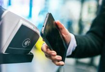 Priložíte kartu k mobilu a peniaze sú preč. NFC podvody na Slovensku zaznamenali 15-násobný nárast nfc platba kartou